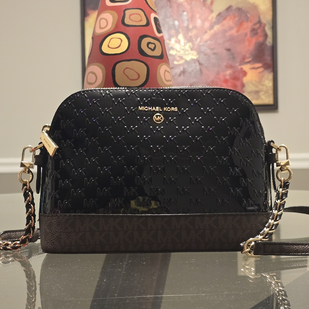 MICHAEL Michael Kors Jet Set Charm Dome Crossbody Black Patent Leather & Brown